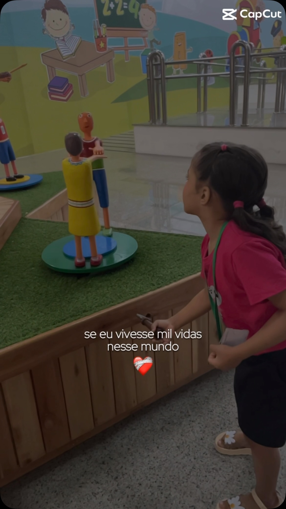 Gleiciane em ambiente voltado ao desenvolvimento infantil
